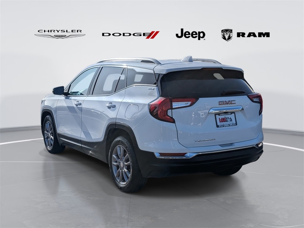 Used 2024 GMC Terrain SLT SUV