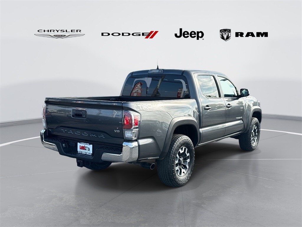 2023 Toyota Tacoma TRD Off-Road V6 photo 3