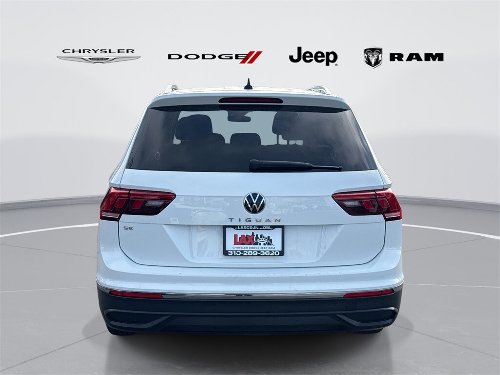 2024 Volkswagen Tiguan SE Wolfsburg Edition photo 3