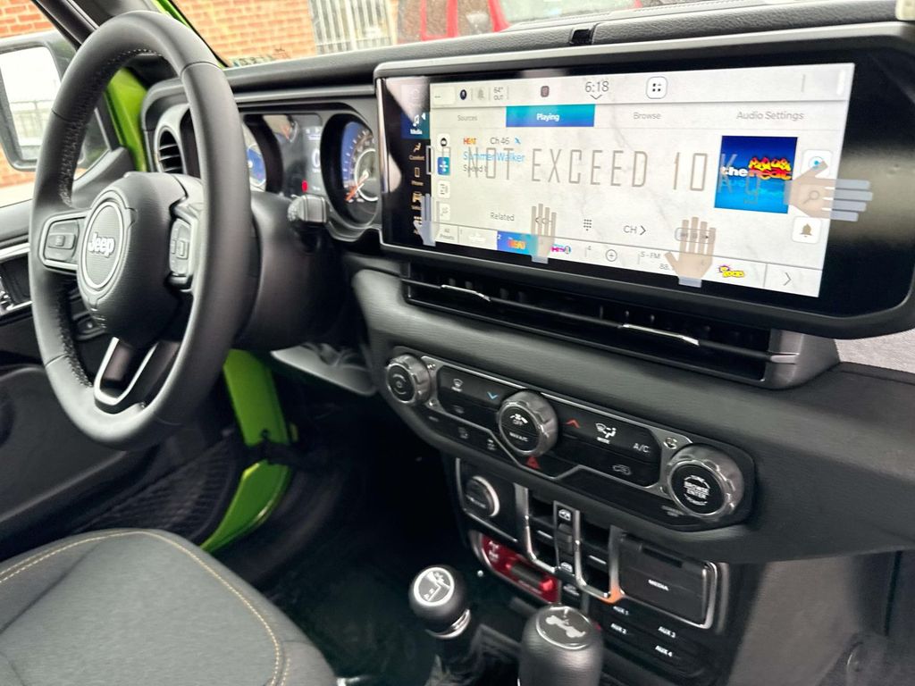 2025 Jeep Wrangler 4-Door Willys - Photo 37