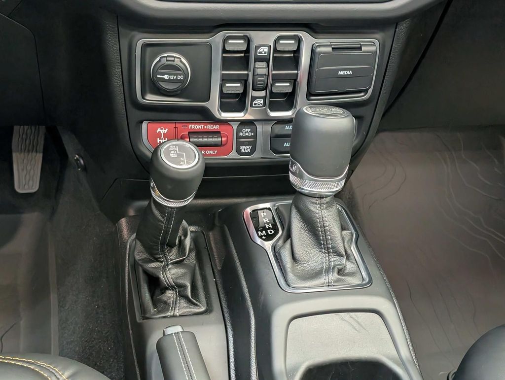 2025 Jeep Wrangler 4-Door Rubicon 392 Final Edition - Photo 24