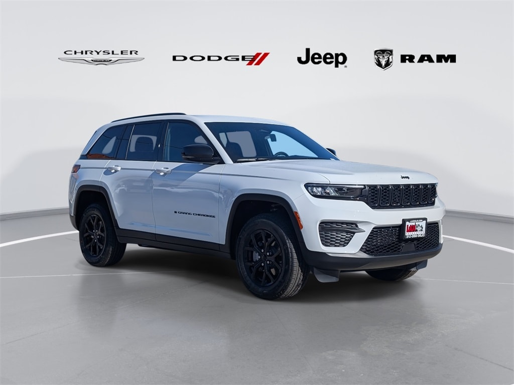2025 Jeep Grand Cherokee Altitude's photo