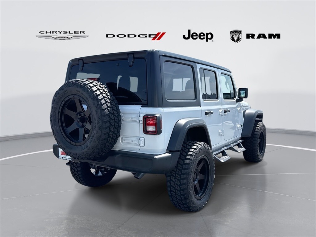 2025 Jeep Wrangler Sport S photo 3