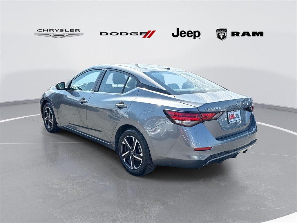 2024 Nissan Sentra SV photo 4