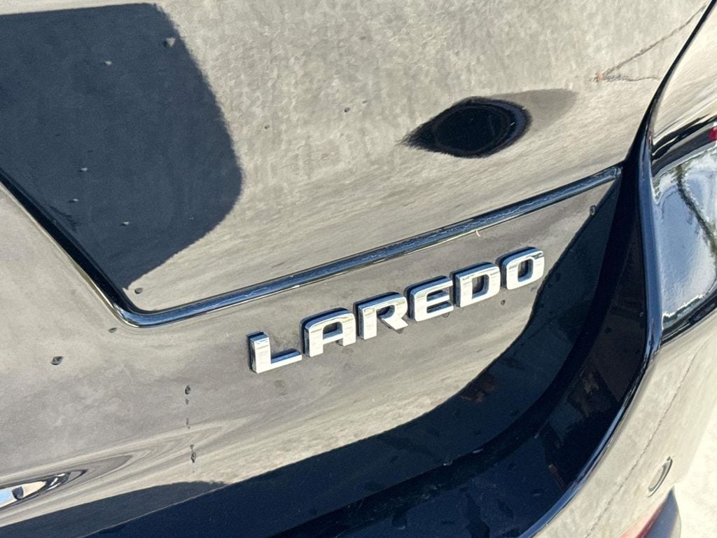2023 Jeep Grand Cherokee L Laredo photo 6