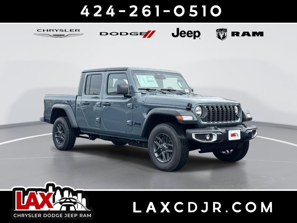 2026 Jeep Gladiator Sport S Auto's photo