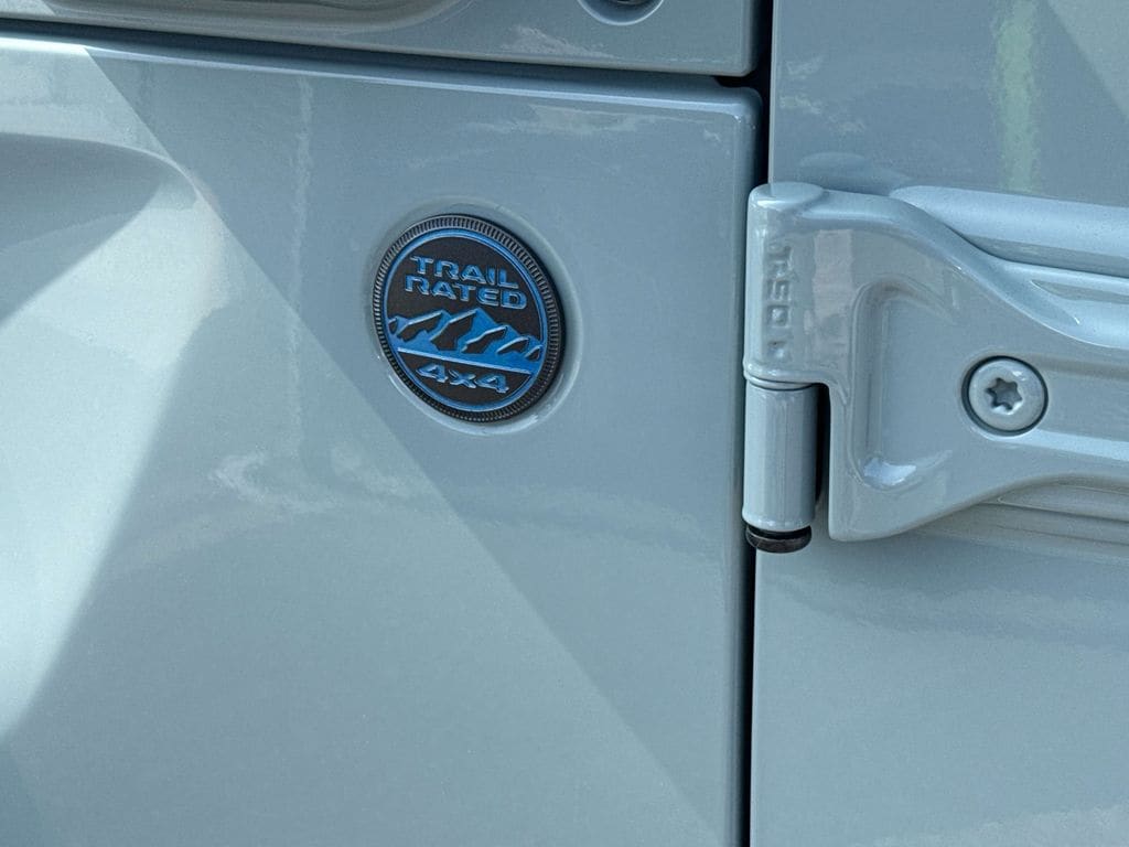 2024 Jeep Wrangler 4xe Sport photo 3