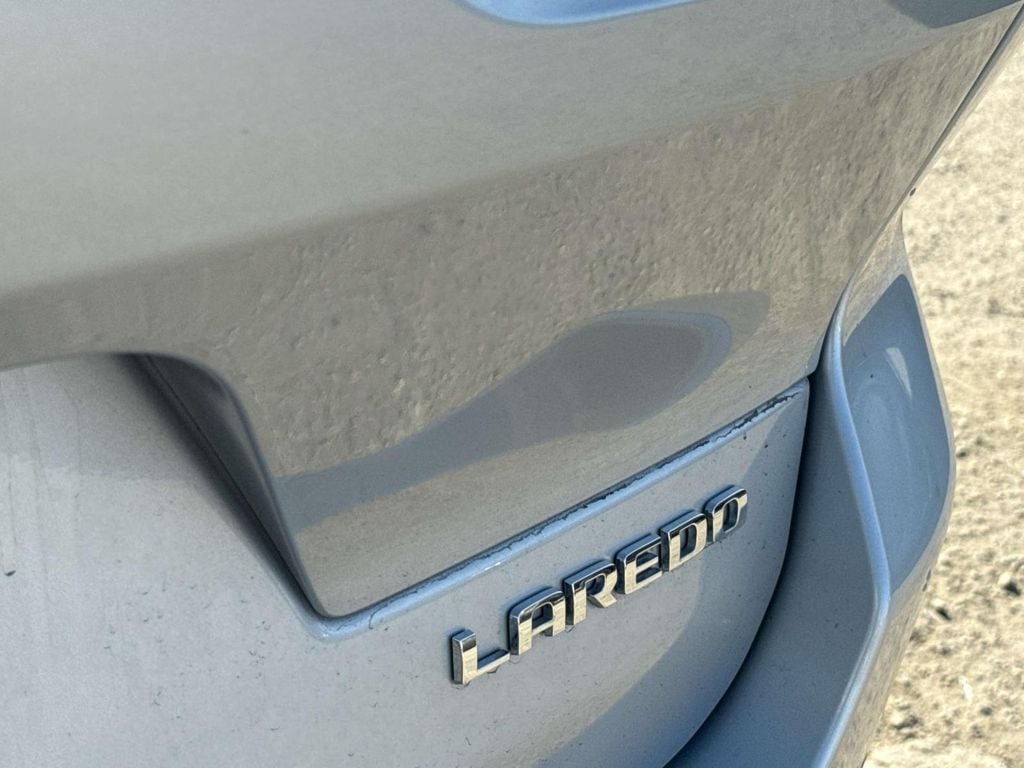 2023 Jeep Grand Cherokee L Laredo photo 6