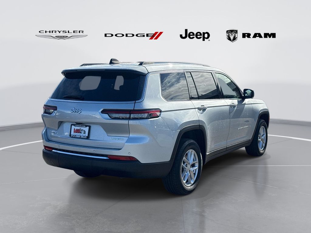 2023 Jeep Grand Cherokee L Laredo photo 2