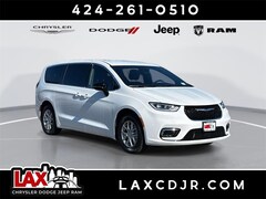 2026 Chrysler Pacifica Select Passenger Van