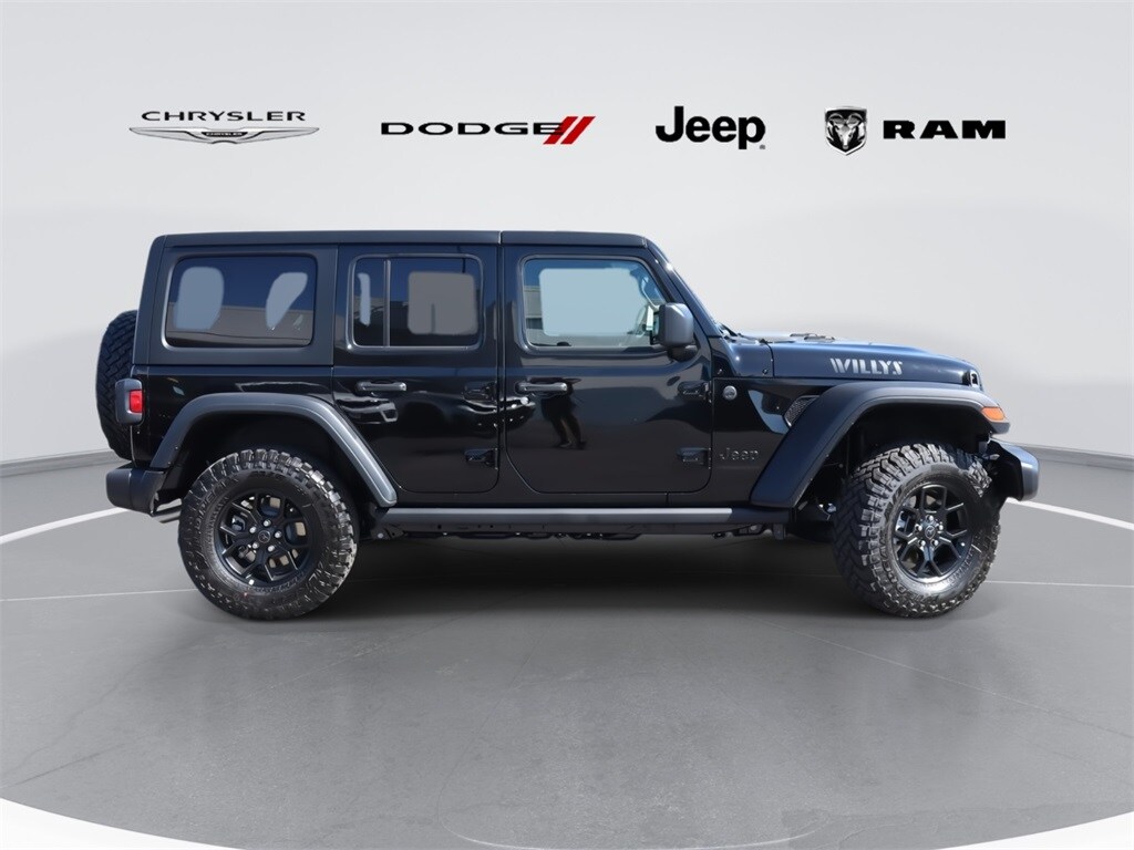 2025 Jeep Wrangler Willys photo 2