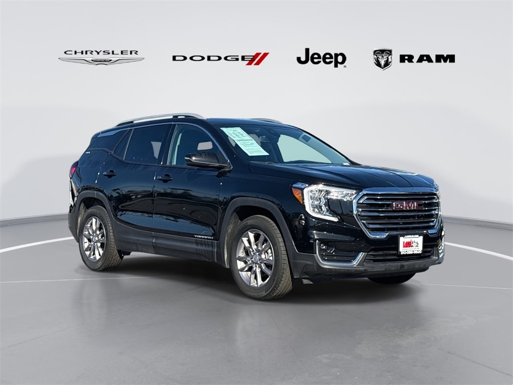 2024 GMC Terrain SLT's photo