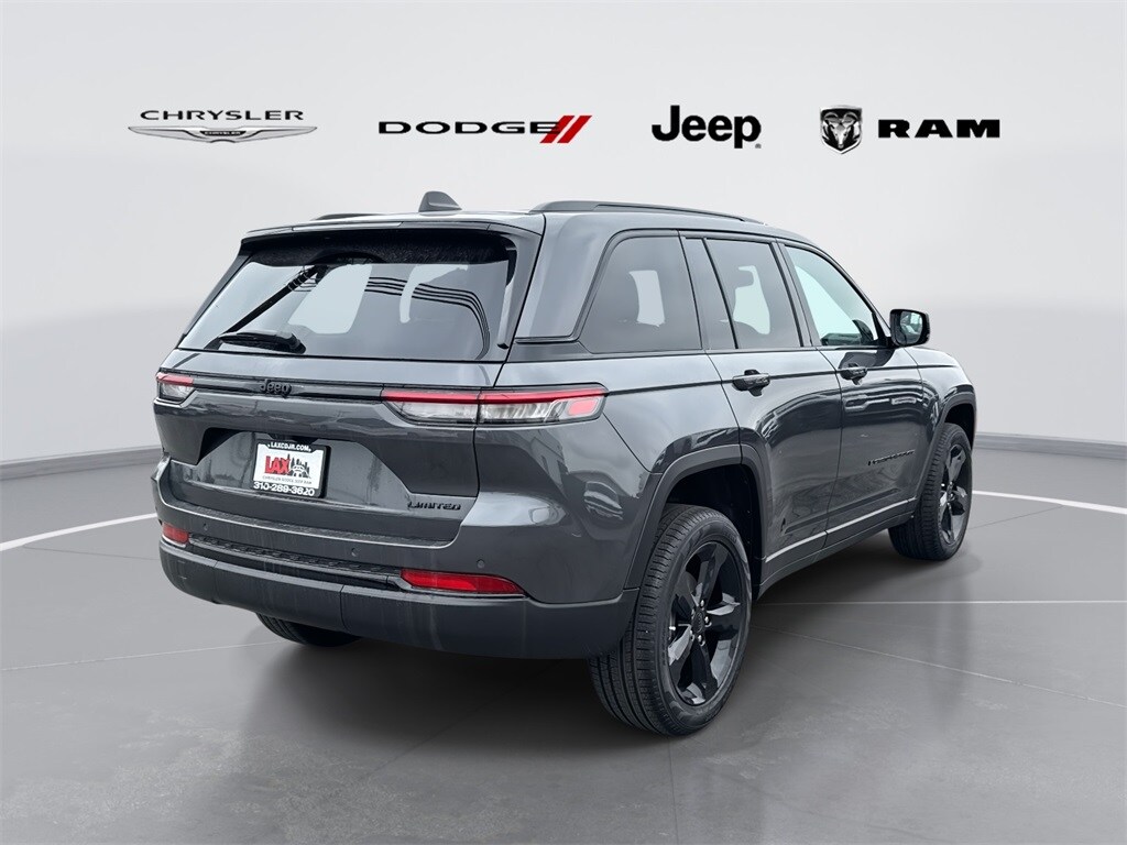 2025 Jeep Grand Cherokee Limited photo 2