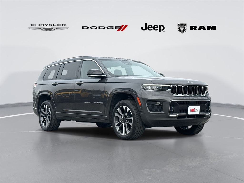 2021 Jeep Grand Cherokee L Overland's photo