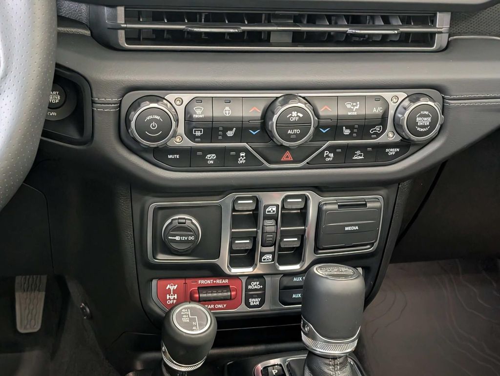 2025 Jeep Wrangler 4-Door Rubicon 392 Final Edition - Photo 23