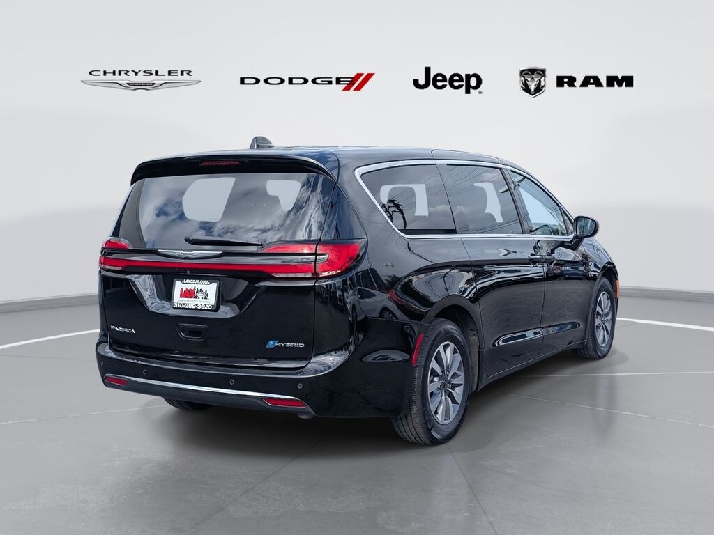 Used 2024 Chrysler Pacifica Plug-In Hybrid Select Van Passenger Van