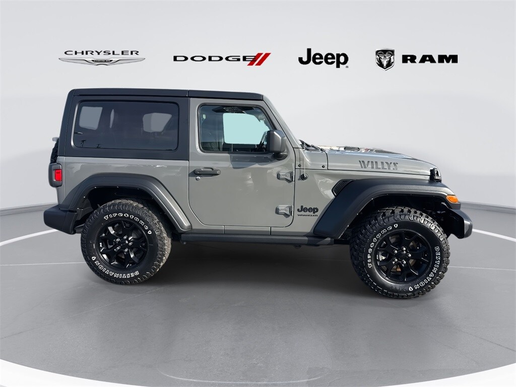 2021 Jeep Wrangler Sport Willys photo 2