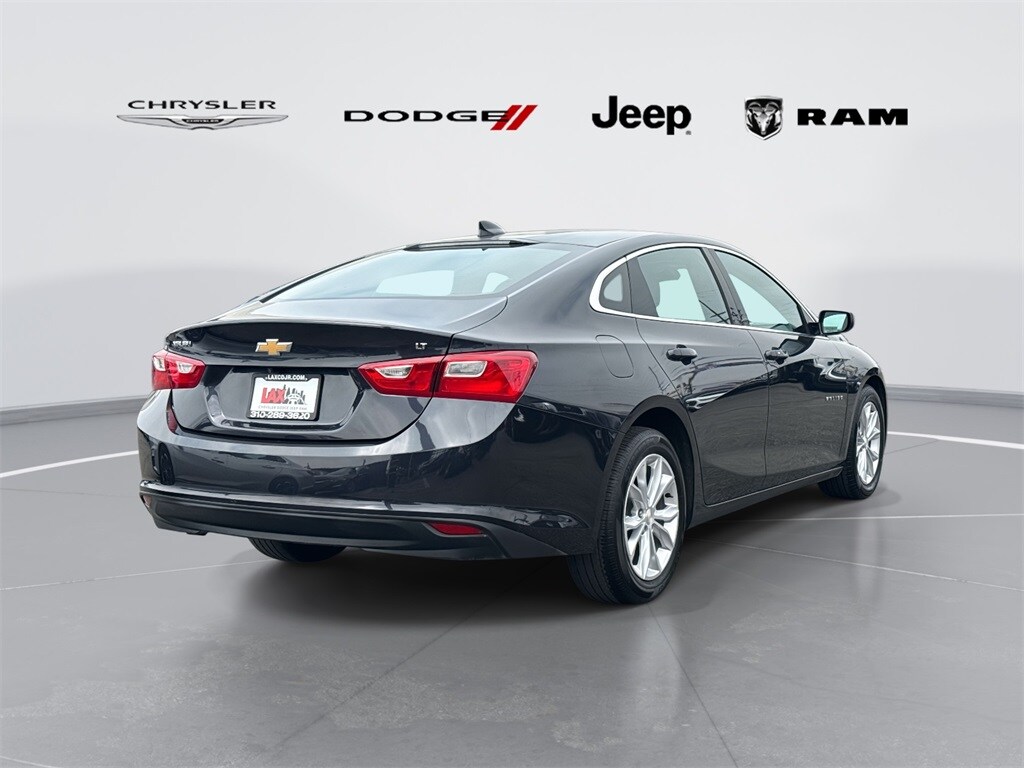 2023 Chevrolet Malibu 1LT photo 3
