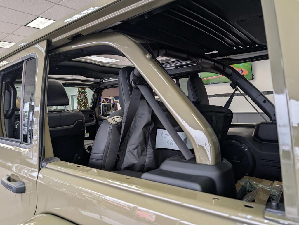 2025 Jeep Wrangler 4-Door Rubicon 392 Final Edition - Photo 7