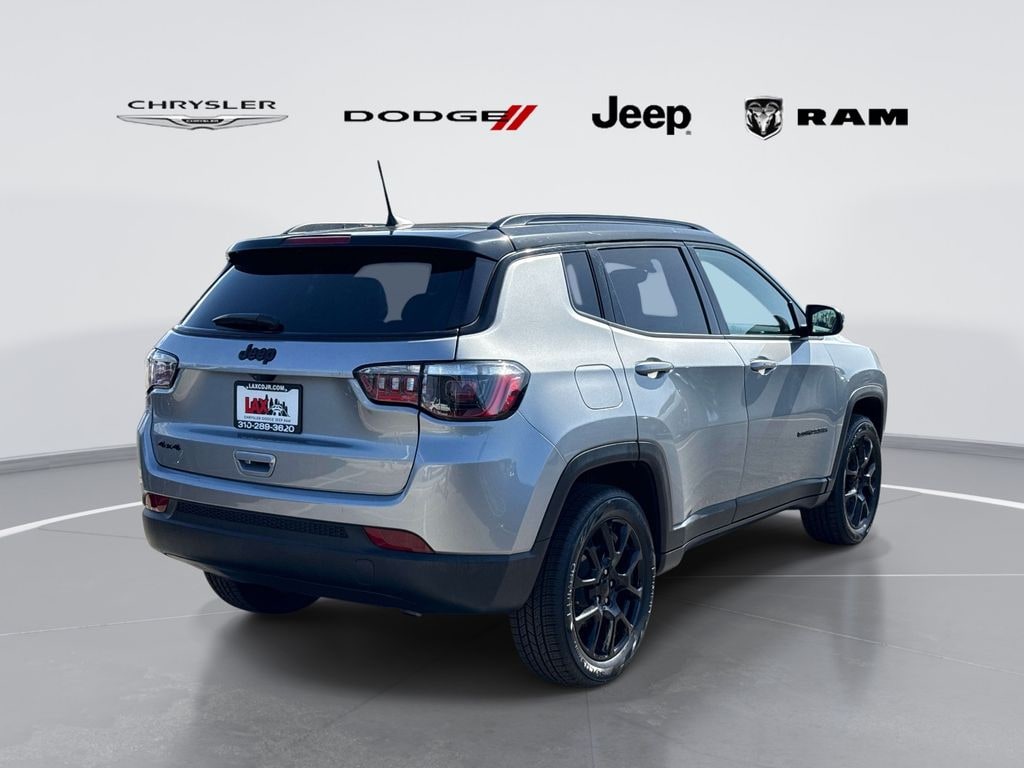 Used 2023 Jeep Compass Latitude SUV