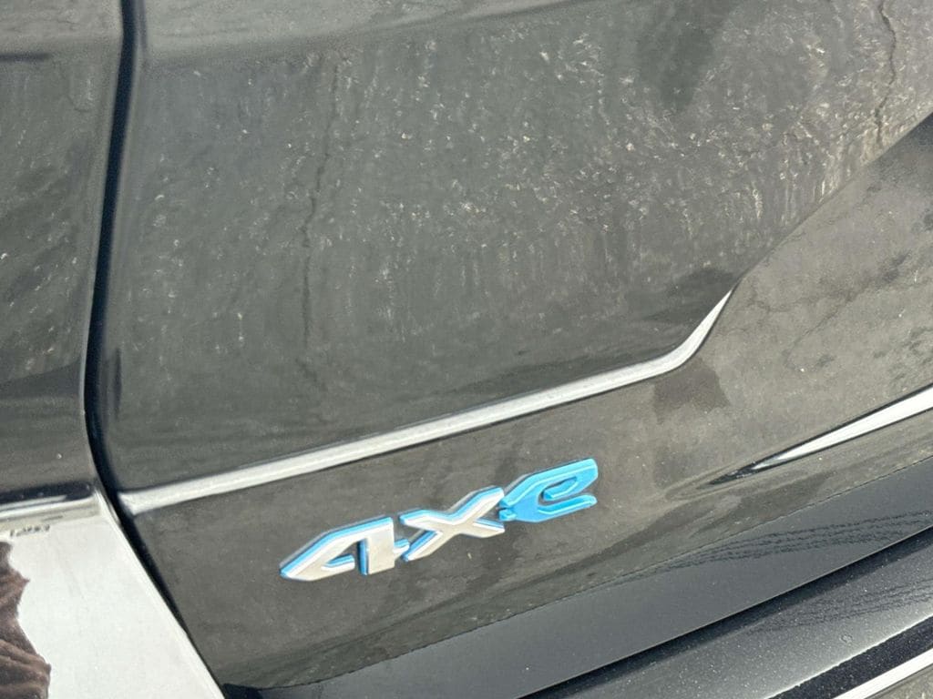 2023 Jeep Grand Cherokee 4xe Summit photo 5