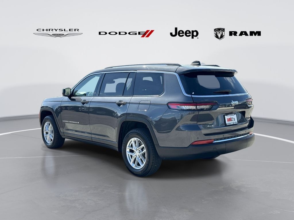 Used 2023 Jeep Grand Cherokee L Laredo SUV