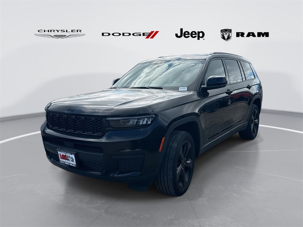 Used 2023 Jeep Grand Cherokee L Laredo SUV