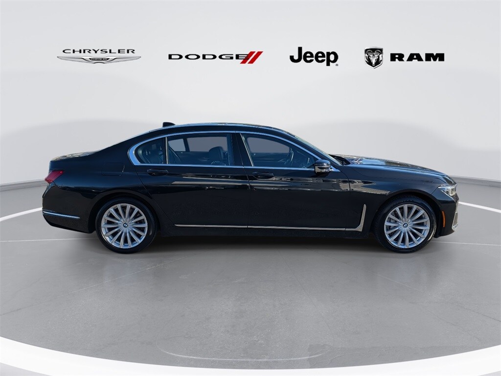 Used 2022 BMW 740i xDrive Sedan