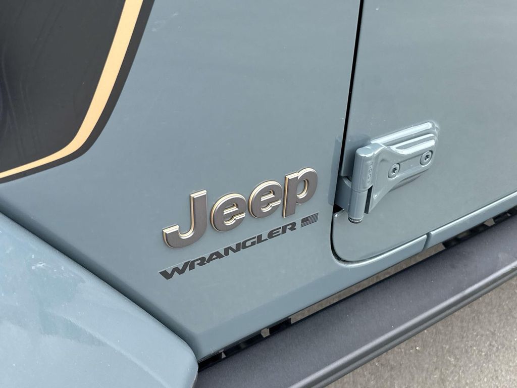 2025 Jeep Wrangler 4-Door Rubicon 392 Final Edition - Photo 12