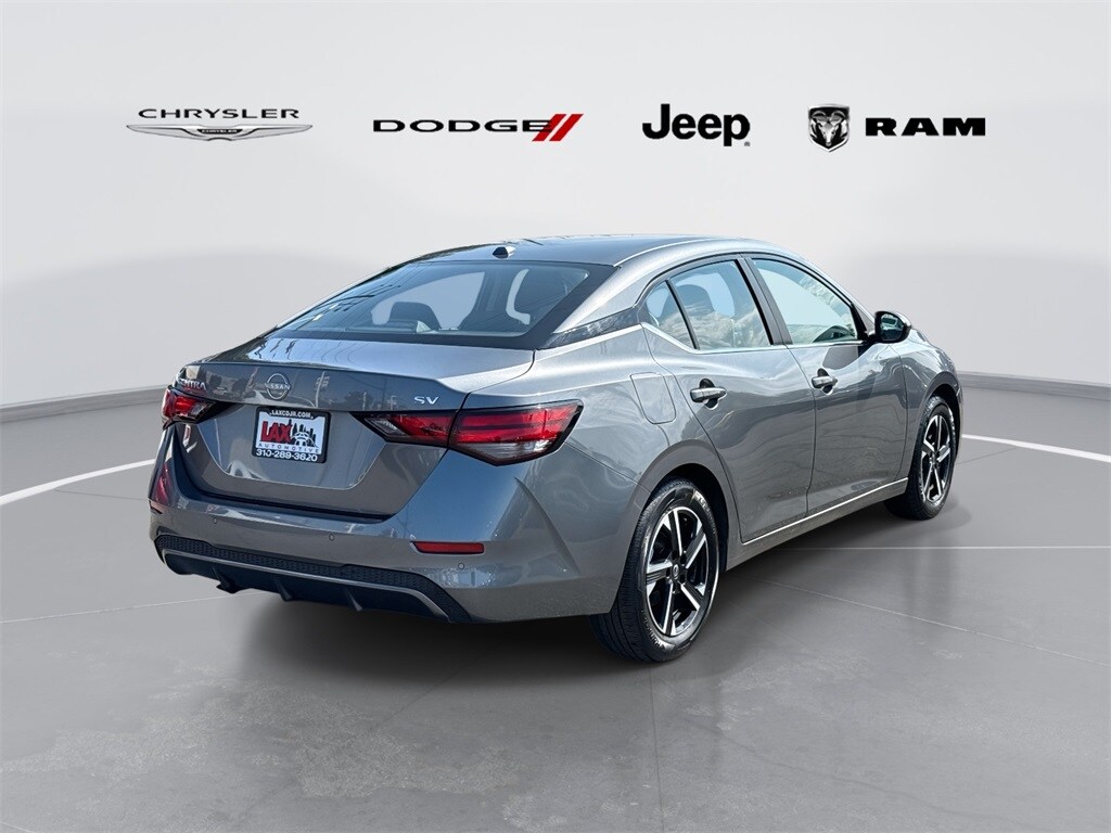 2024 Nissan Sentra SV photo 3