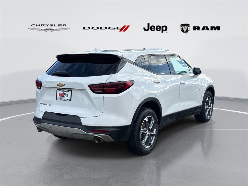 2023 Chevrolet Blazer 2LT photo 3