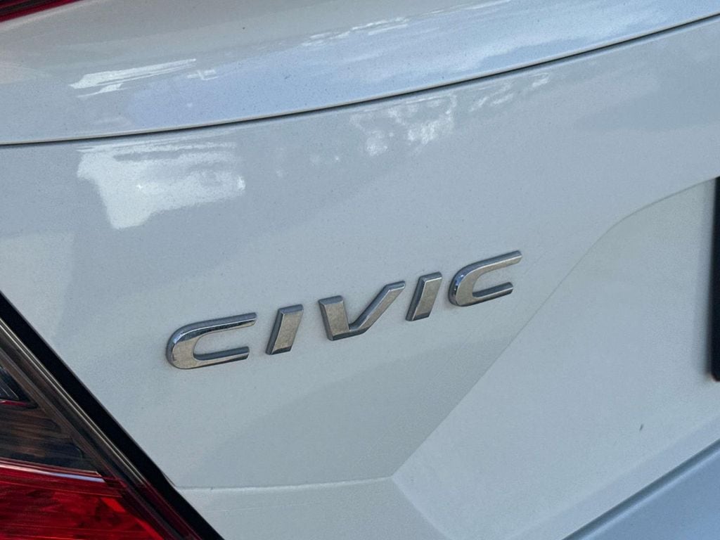2018 Honda Civic Touring photo 5