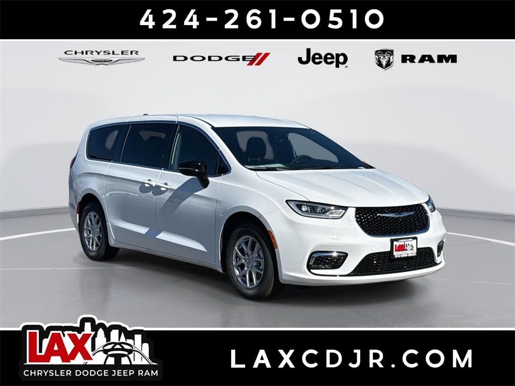 New 2026 Chrysler Pacifica Select Passenger Van