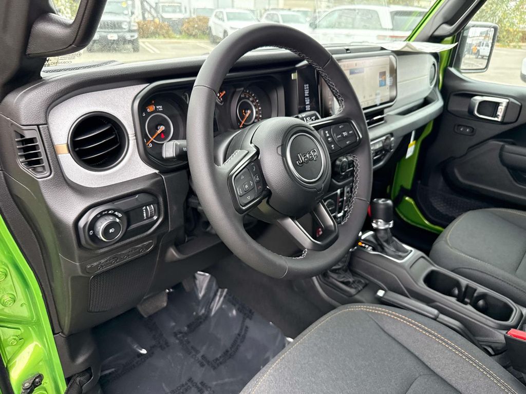 2025 Jeep Wrangler 4-Door Willys - Photo 10
