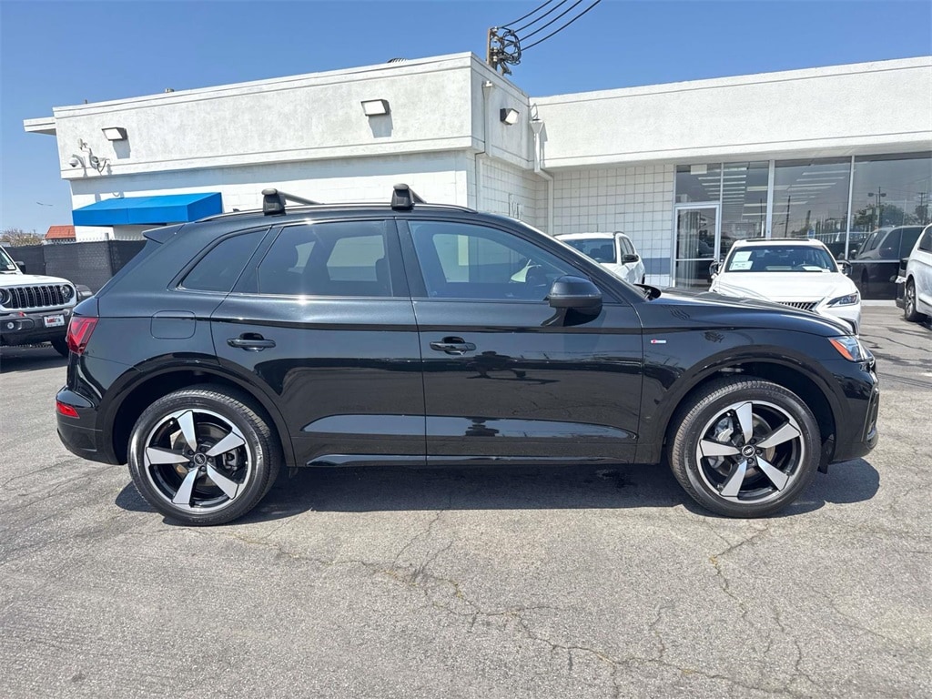 Used 2022 Audi Q5 Premium Plus with VIN WA1EAAFY7N2009841 for sale in Inglewood, CA