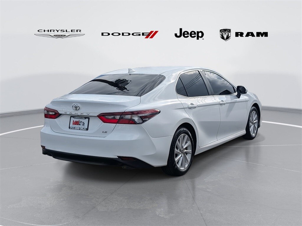 2024 Toyota Camry LE photo 3