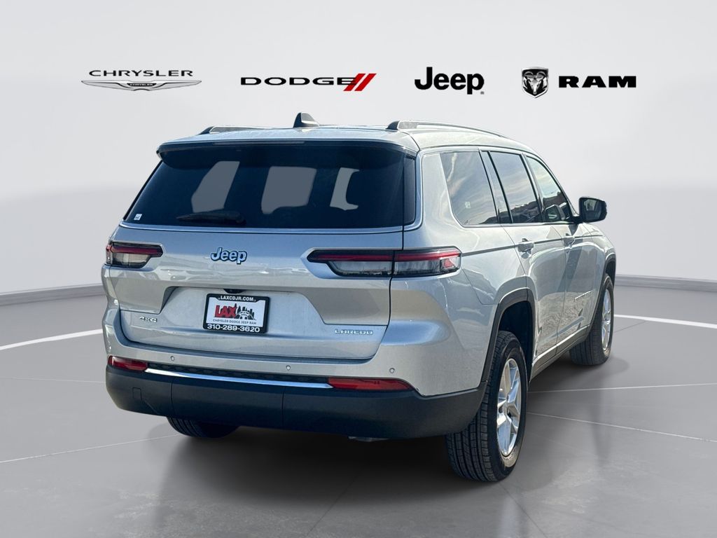 2023 Jeep Grand Cherokee L Laredo photo 2