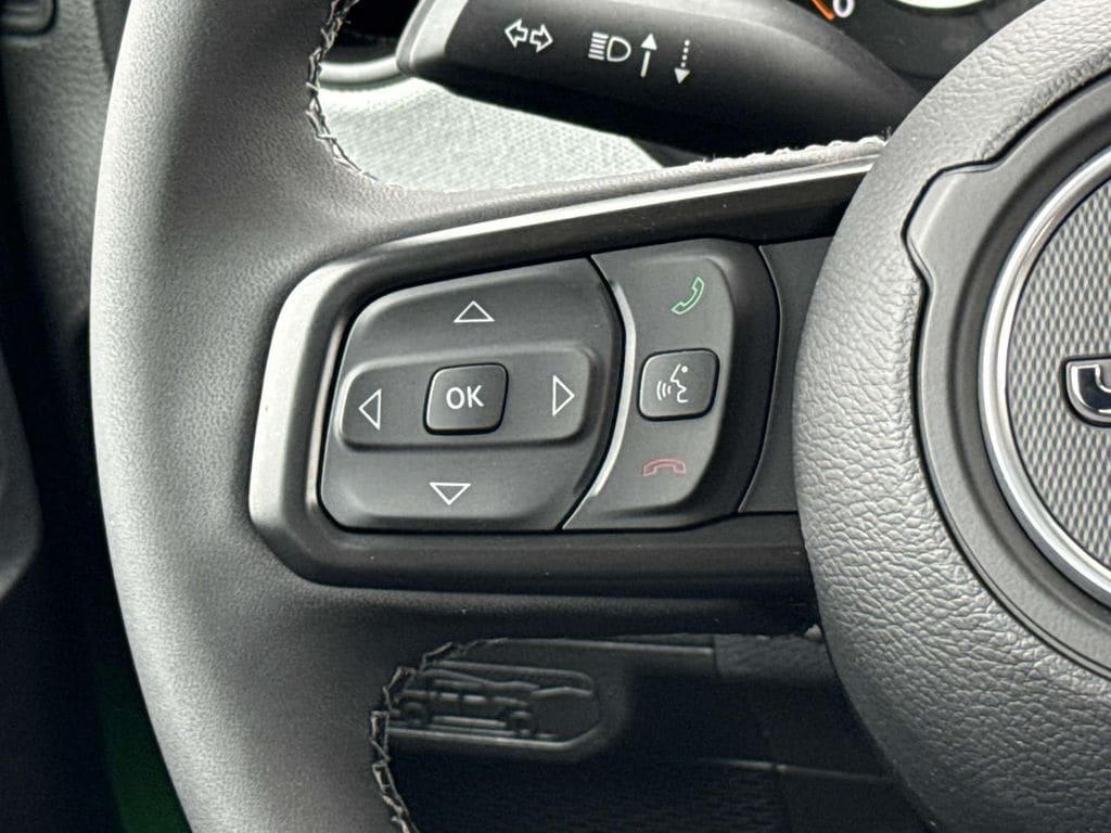 2025 Jeep Wrangler 4-Door Willys - Photo 17