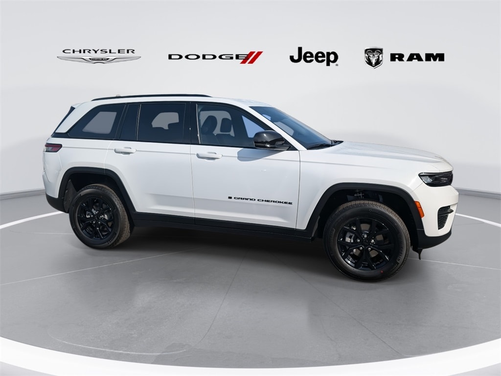 New 2025 Jeep Grand Cherokee Altitude X Sport Utility