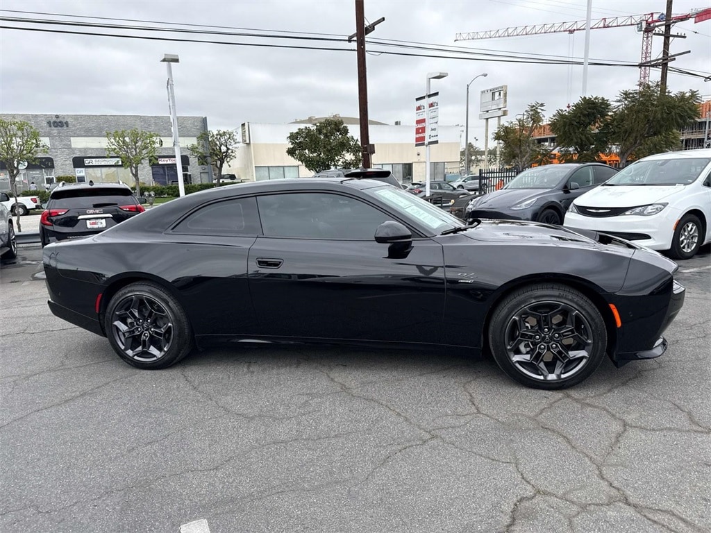 Used 2025 Dodge Charger Daytona R/T with VIN 2C3CDBCK8SR209140 for sale in Inglewood, CA