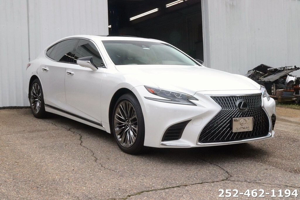 2019 Lexus LS 500 photo 3