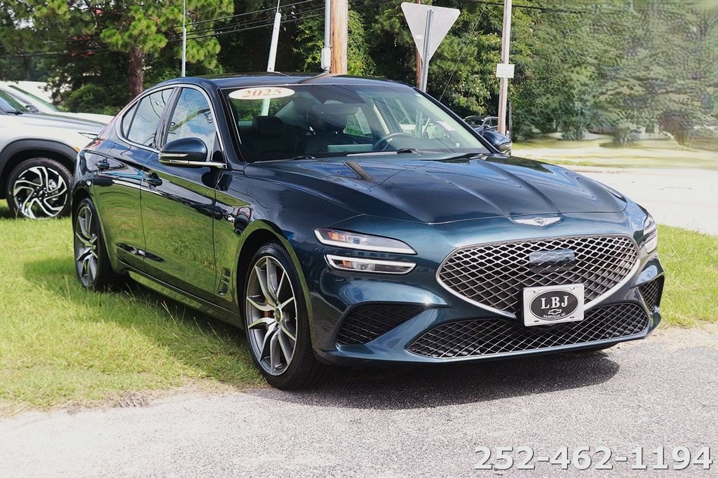 Used 2025 Genesis G70 2.5T Sedan