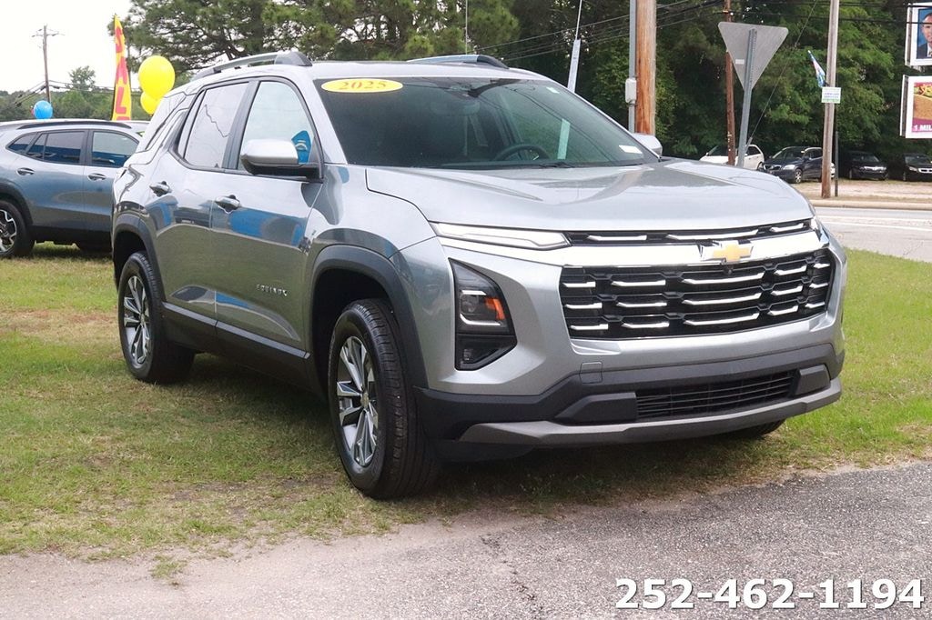 Used 2025 Chevrolet Equinox LT SUV