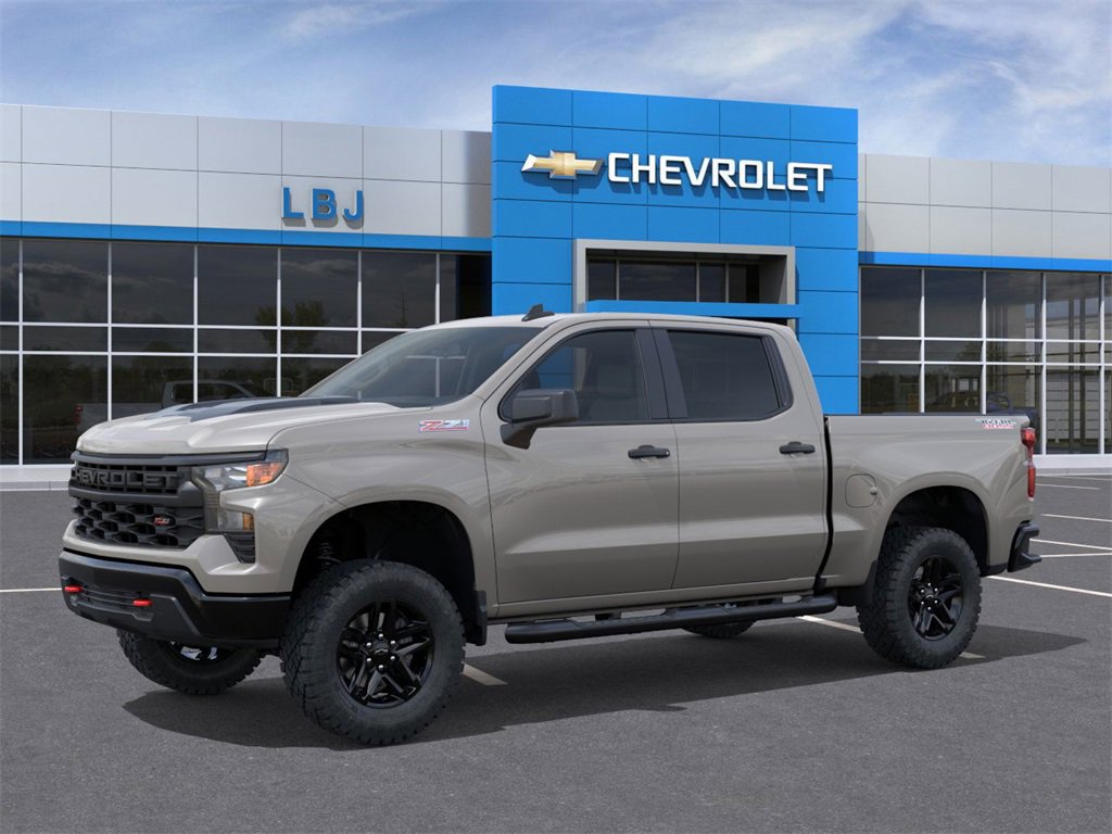 2026 Chevrolet Silverado 1500 Custom Trail Boss photo 2