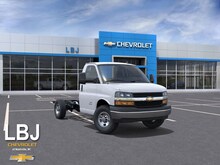 2025 Chevrolet Express Cutaway 3500 1WT Cutaway Van