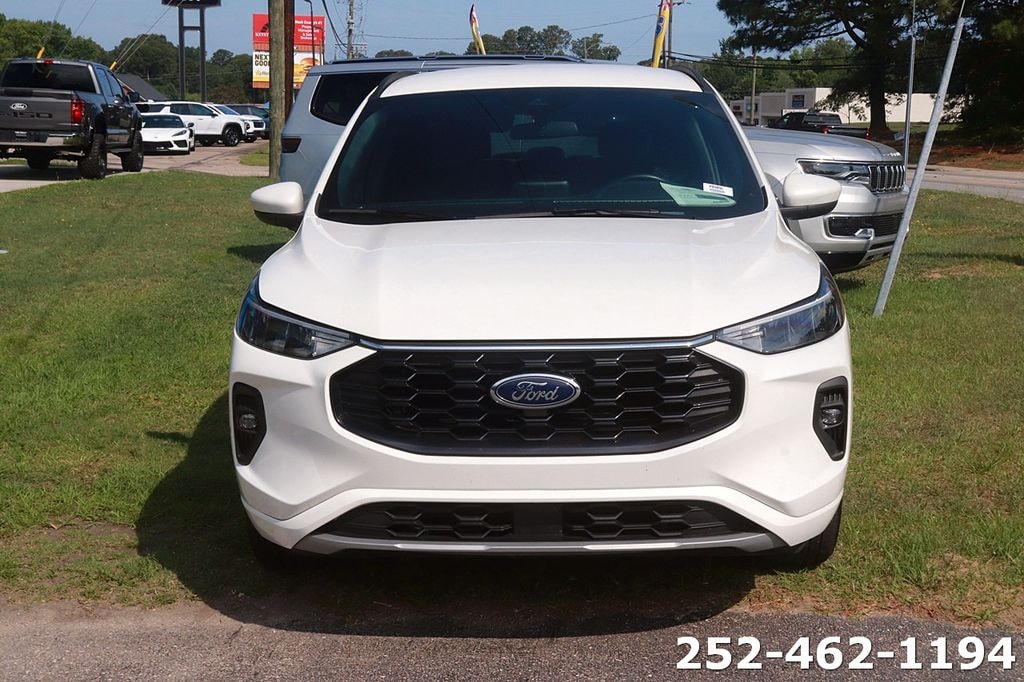 Used 2024 Ford Escape ST-Line Select SUV