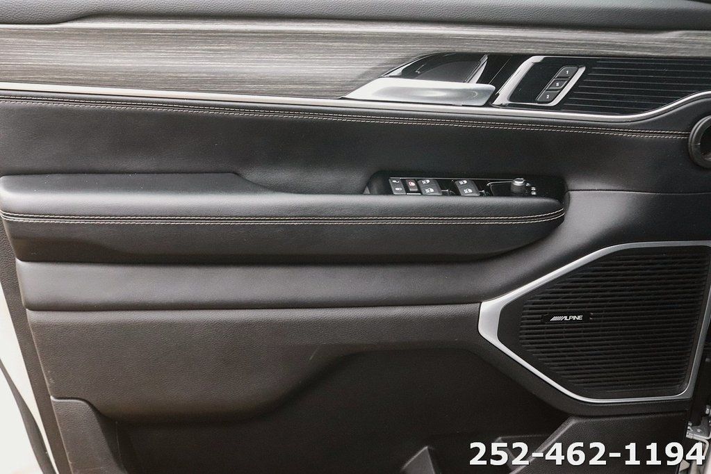 2024 Jeep Wagoneer Series II - Photo 11