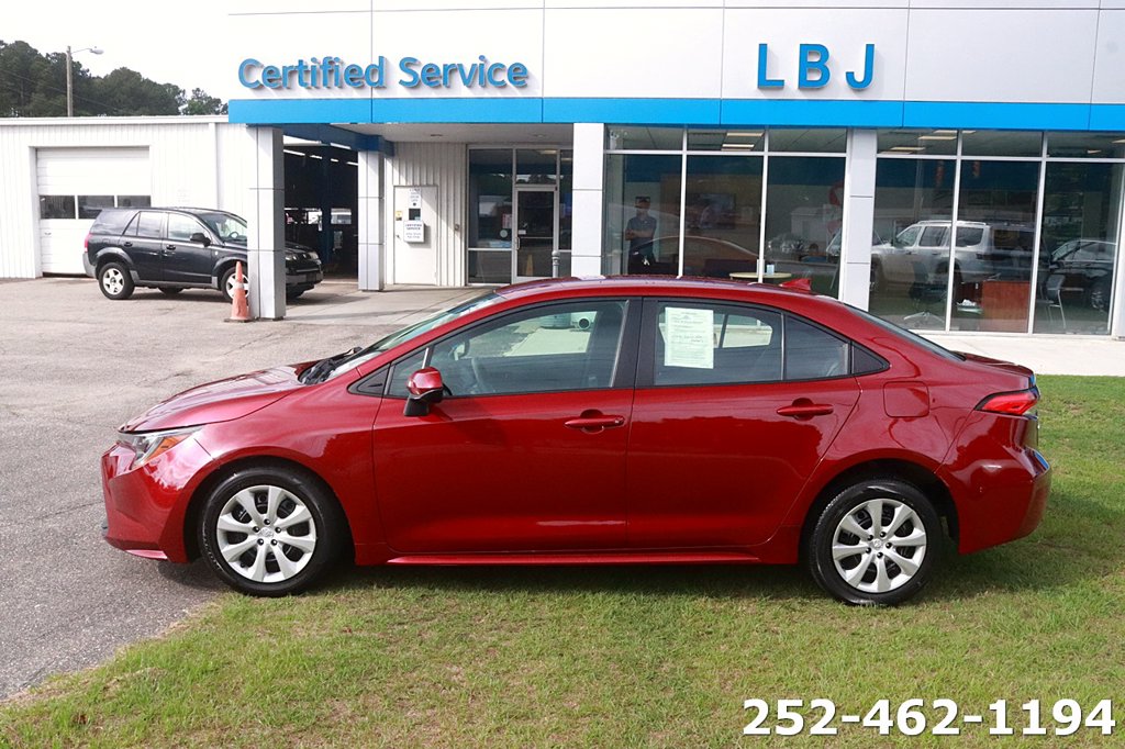 Used 2024 Toyota Corolla LE Sedan