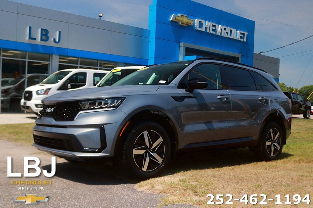 Used 2023 Kia Sorento S SUV