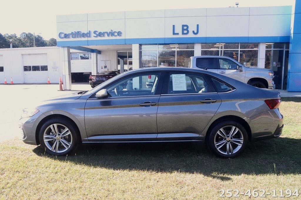 2024 Volkswagen Jetta 1.5T SE photo 4